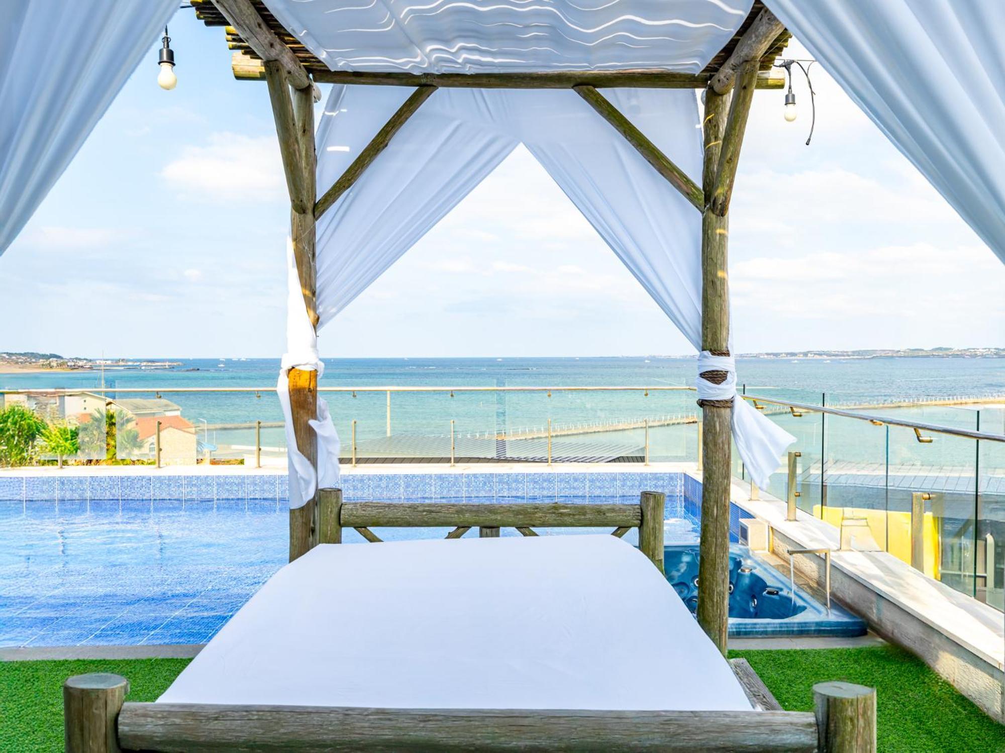 Jeju Attirance Hotel & Poolvilla Seogwipo Bagian luar foto