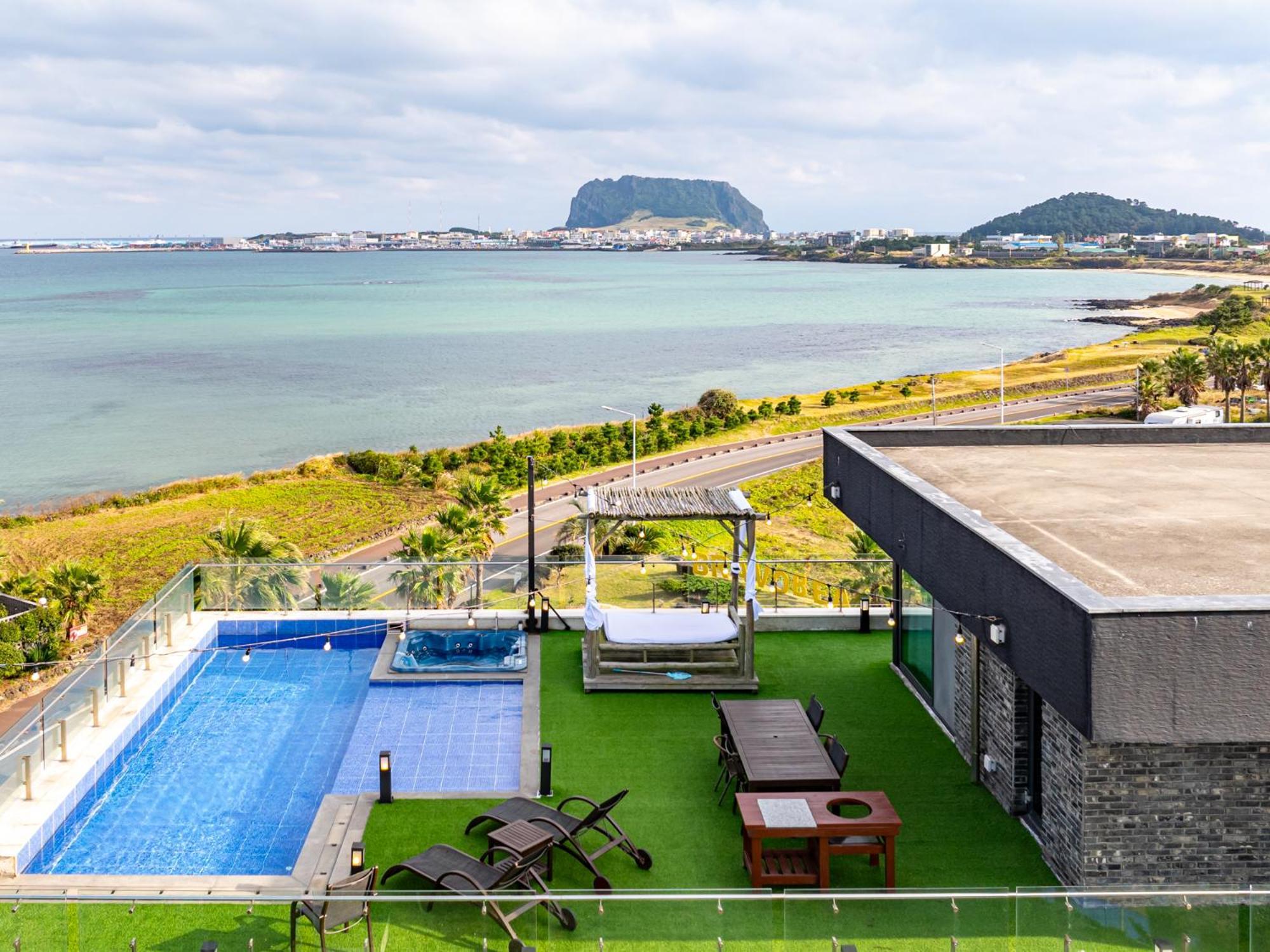 Jeju Attirance Hotel & Poolvilla Seogwipo Bagian luar foto
