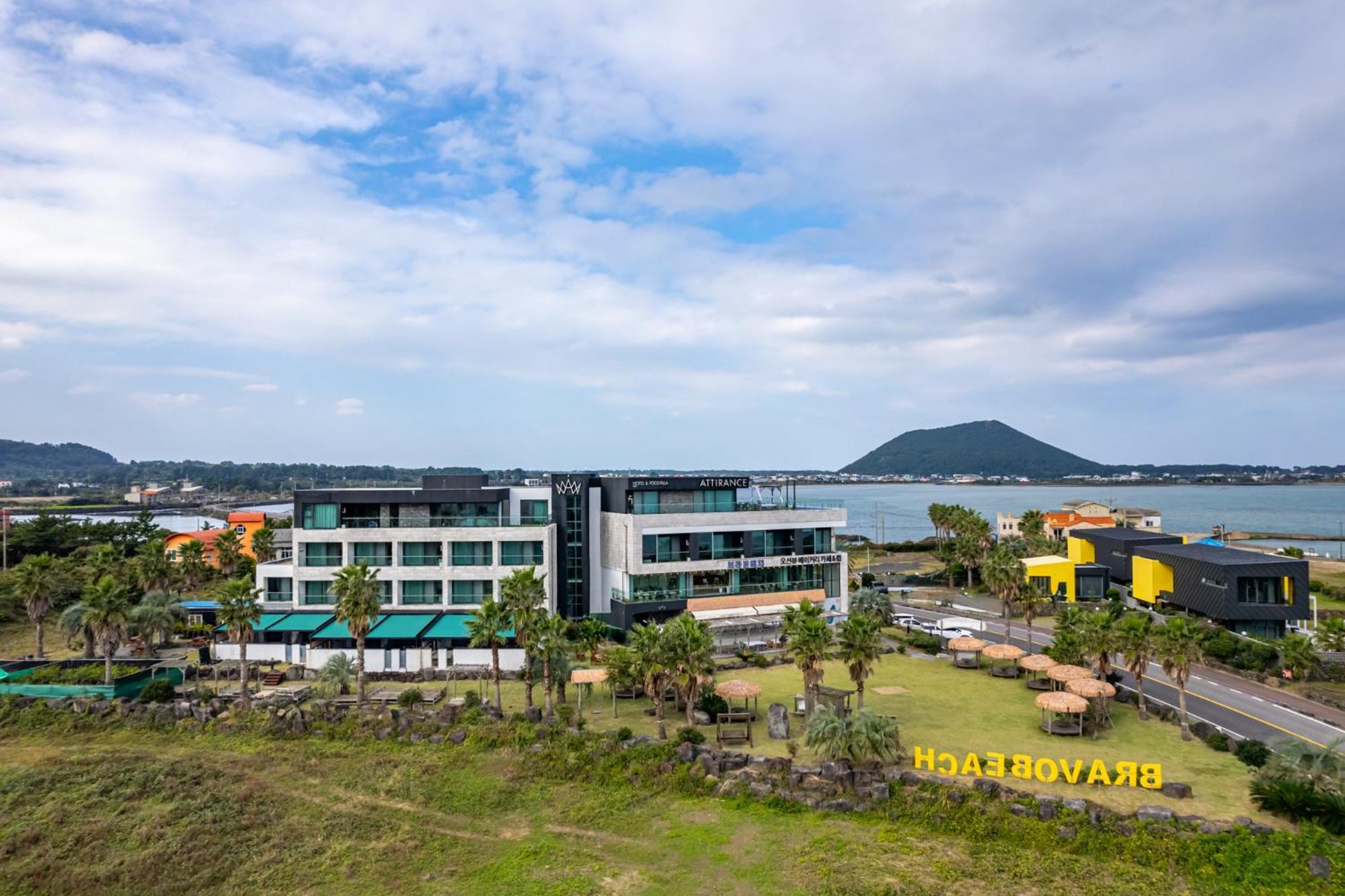 Jeju Attirance Hotel & Poolvilla Seogwipo Bagian luar foto